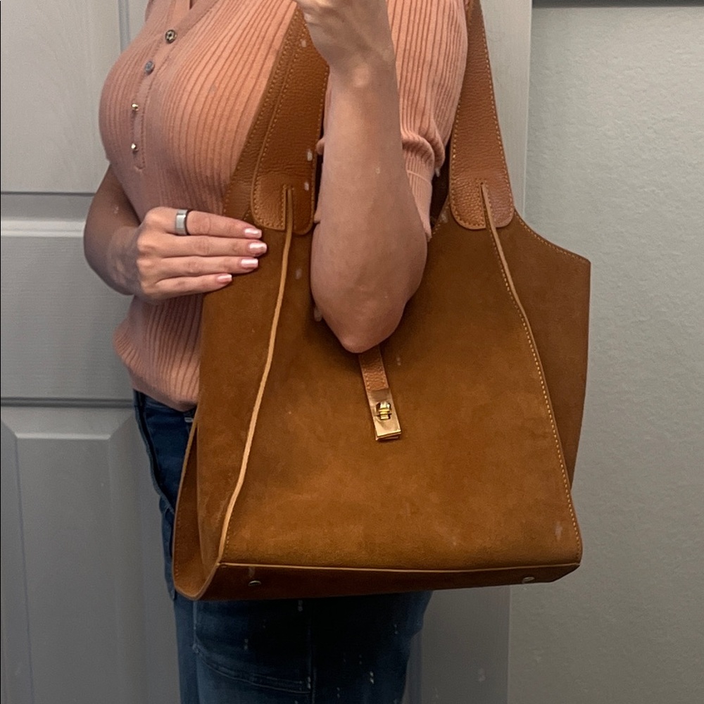 Chic Tan Genuine Leather Tote Bag with Gold Accent